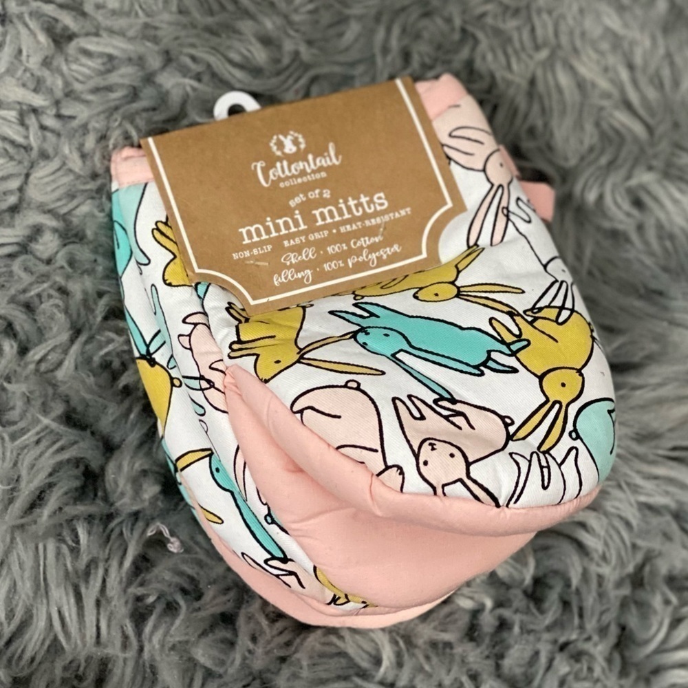 NWT Cottontail set of 2 mini mitts